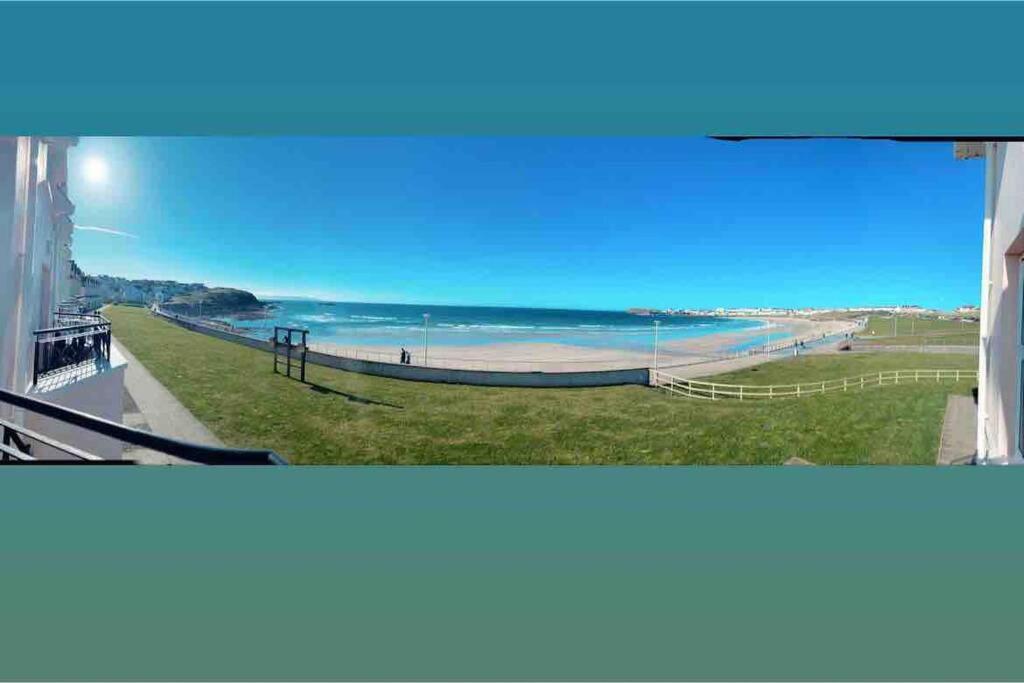 Luxurious Beach Front Apartment In Portrush Extérieur photo