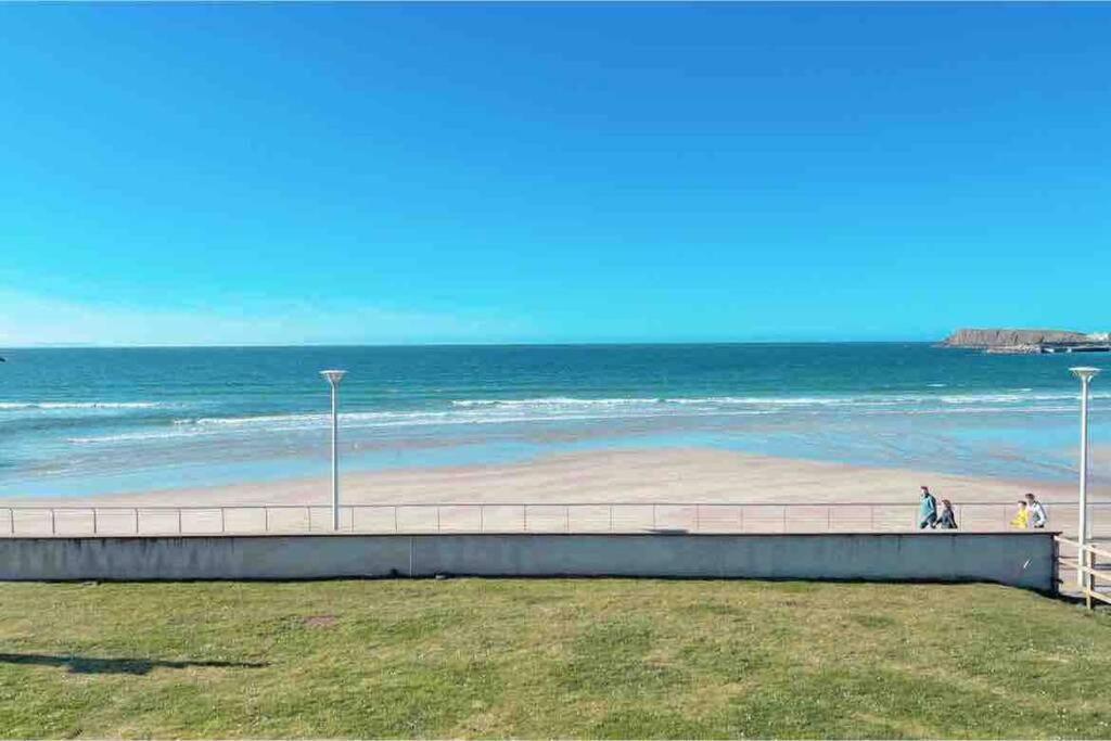 Luxurious Beach Front Apartment In Portrush Extérieur photo